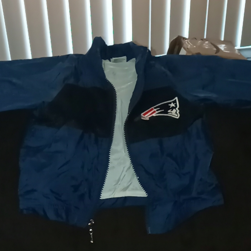 kids windbreaker